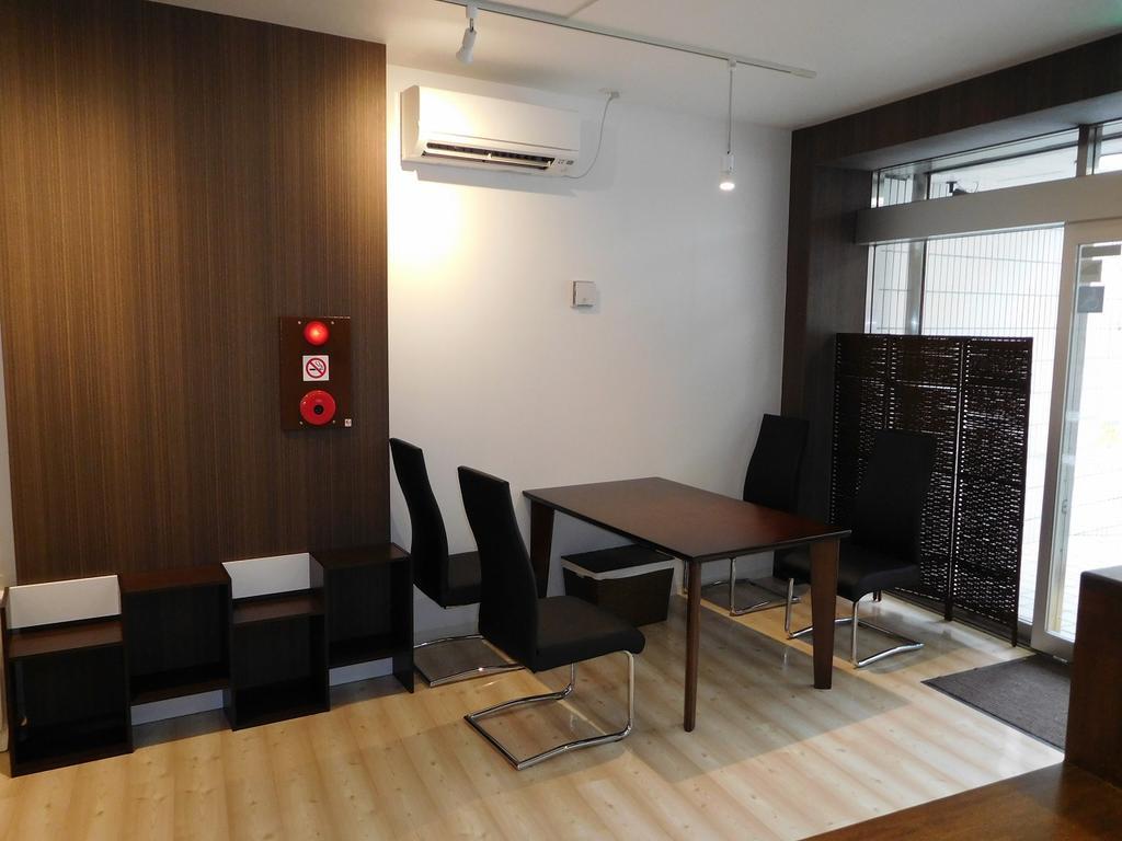 Albergue Maxi Alpa Naha Exterior foto